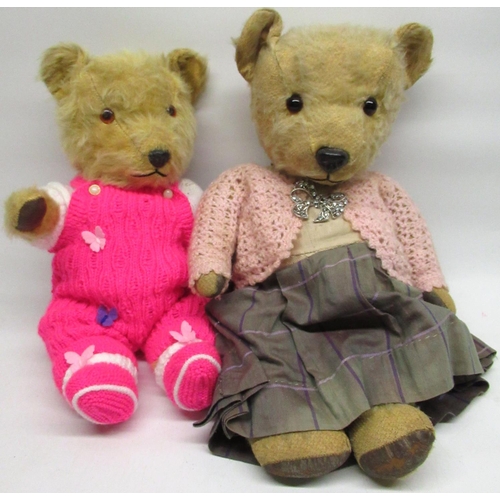 124 - Chiltern c1940/50's teddy bear in blonde mohair, with glass eyes, jointed arms and legs swivel head ... 