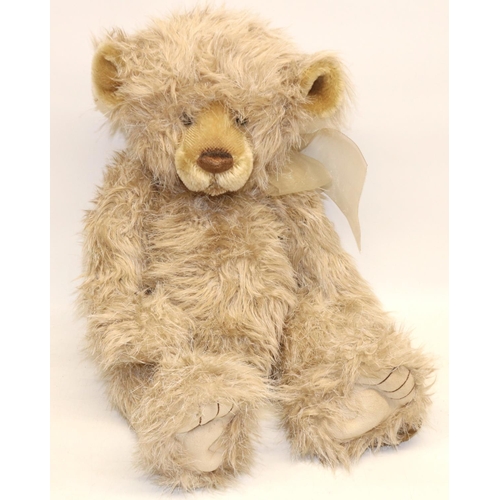 143 - Charlie Bears: 2010 Year Bear, Hug No 2, CB104041, H40cm