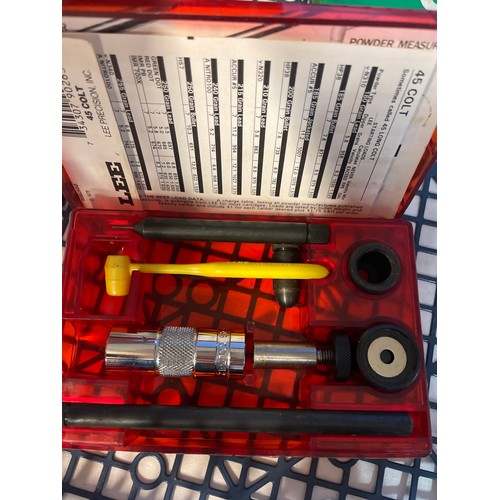 94 - Complete set of Lee .45 Colt pistol reloading kit, 9mm Luger reloading dies, 243 dies