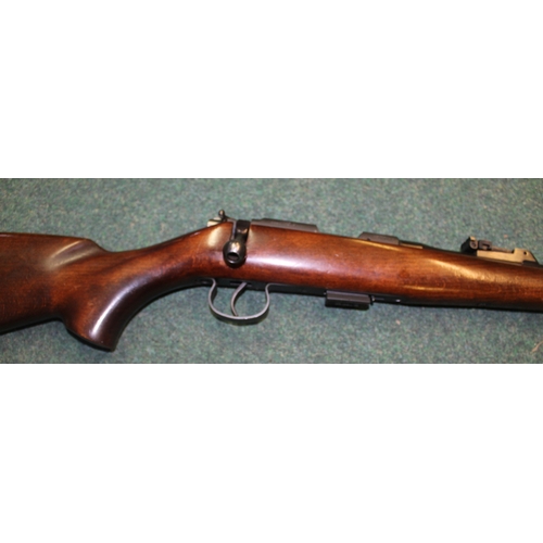 313 - BRNO CZ calibre .22 bolt action rifle with magazine, serial no. 458744 (Section One Certificate Requ... 