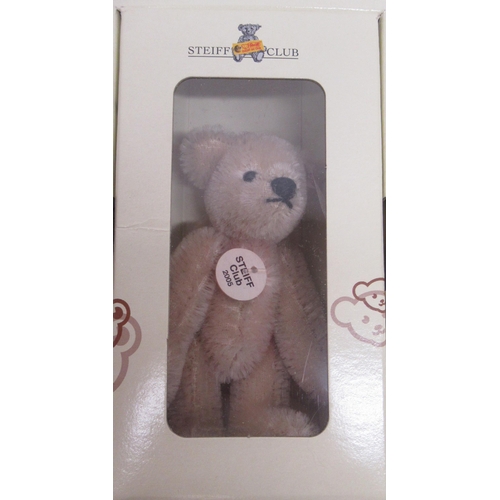 28 - Steiff club boxed miniature bears; 2004, 2005, 2008, 2009, 2011