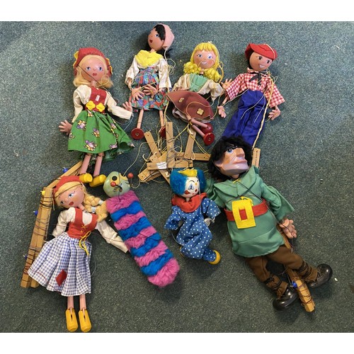 255 - Group of eight unboxed Pelham puppets including caterpillar, clown etc. (8)