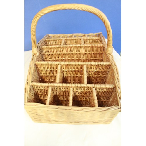 123 - Wicker picnic basket with 15 compartments