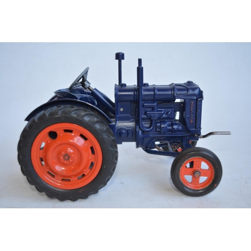 104 - Vintage boxed 1/16 scale Chad Valley diecast clockwork Fordson Major tractor model in full working o... 