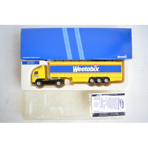 112 - Collection of diecast model vehicles and trucks from Corgi, Oxford Diecast and Lledo to include limi... 