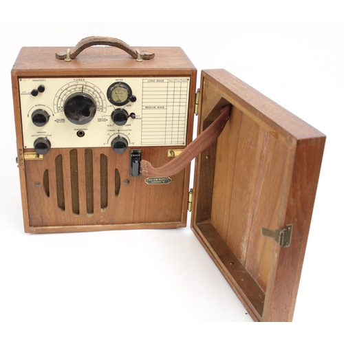 1008 - c1940 Captain O.M. Watts Ltd. radio receiver for use on a Yacht