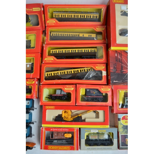 79 - Collection of Hornby, Hornby Tri-Ang and Tri-Ang Wrenn passenger coaches and goods wagons to include... 