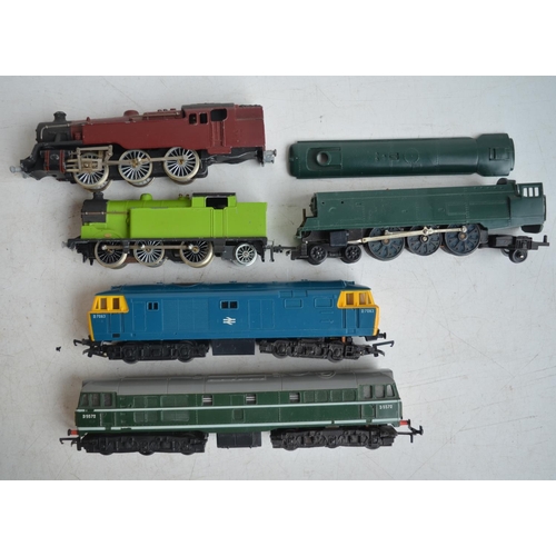 81 - Collection of previously used OO gauge electric locomotive models to include boxed Hornby Tri-Ang R7... 