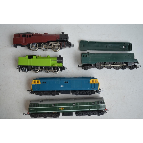 81 - Collection of previously used OO gauge electric locomotive models to include boxed Hornby Tri-Ang R7... 