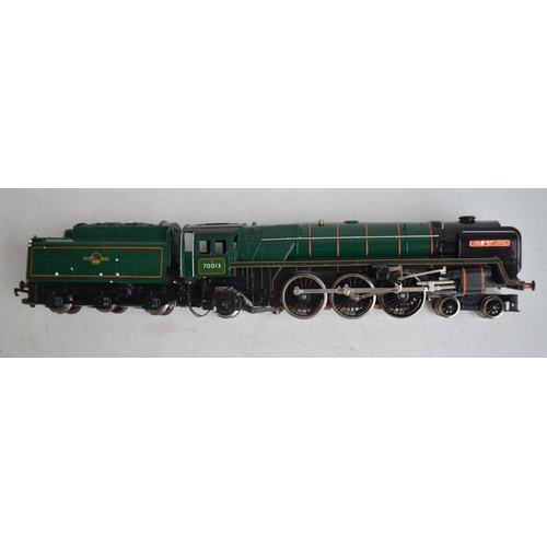 81 - Collection of previously used OO gauge electric locomotive models to include boxed Hornby Tri-Ang R7... 