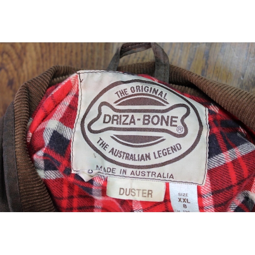 1416 - Driza-Bone Australian Duster jacket (XXL) with matching hat, incl. tin of garment dressing and wool ... 