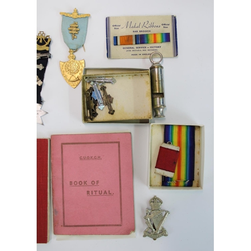 1435 - Collection of civilian medals and badges relating to The Knights Of The Golden Horn, military ribbon... 