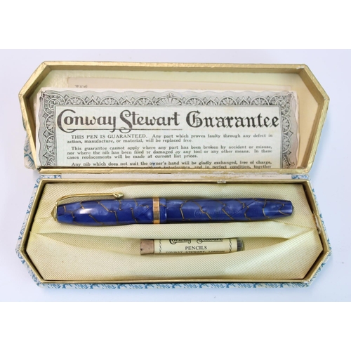 1455 - Conway Stewart 84 fountain pen in blue marbled and gold thread decoration with 14ct gold nib