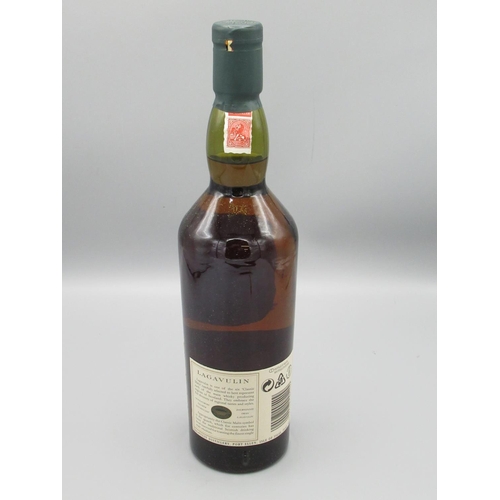 824 - Lagavulin 16 year old Scotch Whisky, 43%vol 70cl