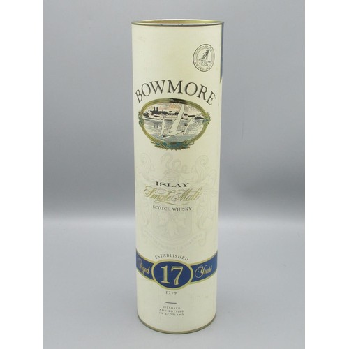 839 - Bowmore 17 year old Islay Single Malt Scotch Whisky, 43%vol 70cl