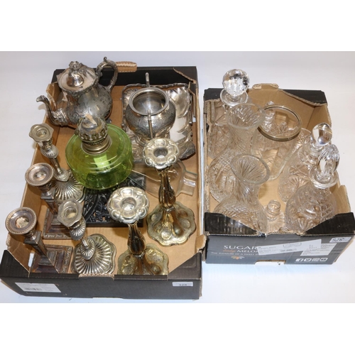 1370 - Silver plate and other metalware incl. candlesticks, oil lamp, etc. and a quantity of cut crystal gl... 