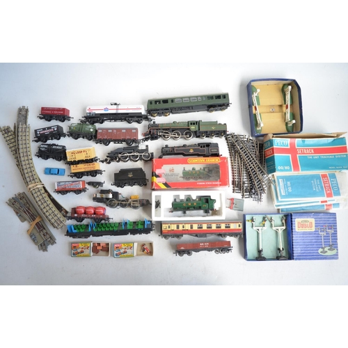 88 - Collection of previously used OO gauge railway models and accessories to include Hornby, Hornby Dubl... 