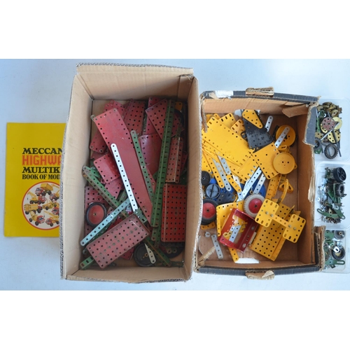 98 - Collection of vintage Meccano