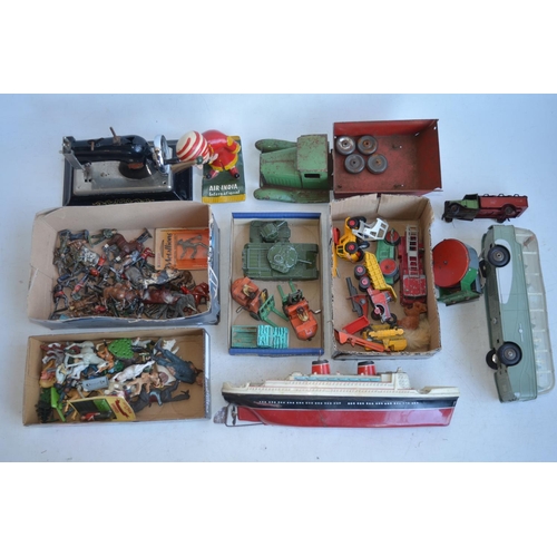 99 - Collection of vintage toys to include a plastic Mettoy friction powered Glasgow bus model (in workin... 