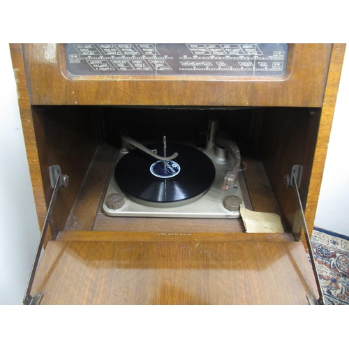 888 - Mid C20th His Master's Voice, H.M.V., HMV Model 1616 walnut cased radiogram, serial no. 2682, W49cm ... 