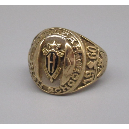 844 - 10ct yellow gold Hialeath High School 1960 class ring, stamped 10k, size R1/2, 10.63g