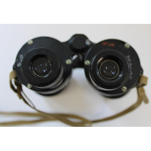 186 - WWII period Ross of London Bino Prism no. 5 Mk IV 7x50 binoculars marked with broad arrow and 1940 d... 