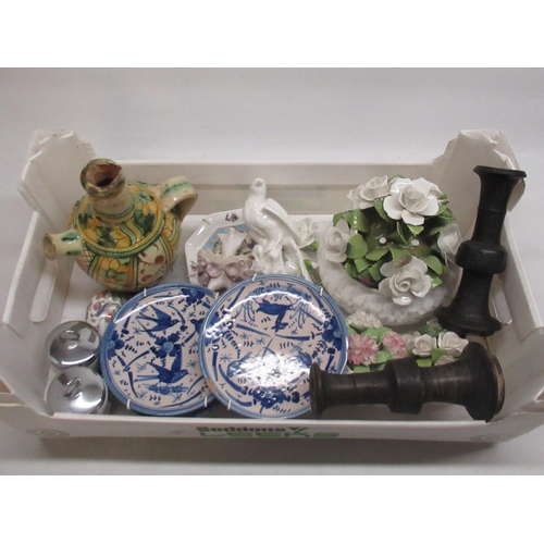 708 - Selection of decorative ceramics incl. Italian maiolica jug, Deruta maiolica dishes, studio pottery ... 