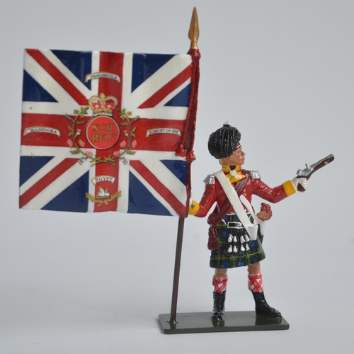 137 - Collection of 1/32 scale metal cast toy soldier models to include W Britain's 0333 Collectors Club T... 