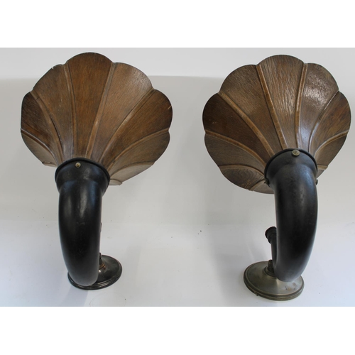 1015 - c1920s pair of walnut and japanned metal gramophone/phonograph speaker horns, approx H51cm