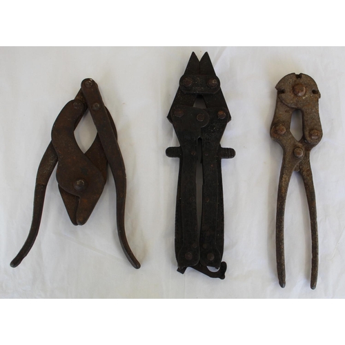 688 - Three pair of British WW1/WW2 wire cutters