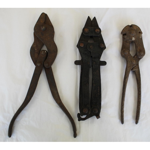 688 - Three pair of British WW1/WW2 wire cutters