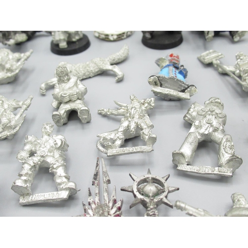 339 - Games Workshop Warhammer Old World and Warhammer 40k models (some partially made) in metal and plast... 