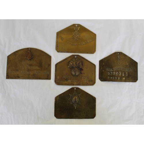 674 - Set of five brass duty/bed plates. Royal corps of Signals, Royal Horse Artillery, Worcestershire Reg... 