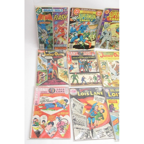 386 - Mixed collection of DC comics inc. Justice League of America #76 Dec 1969, #113 Oct 1974, Giant Jimm... 