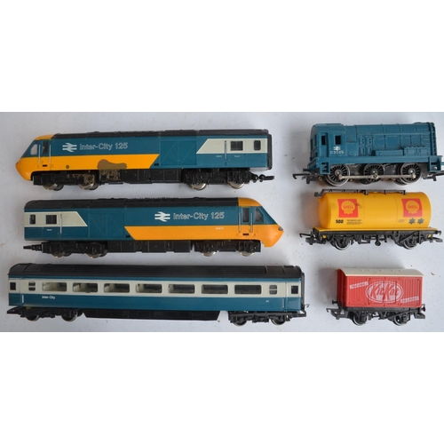 179 - Collection of previously run OO gauge Hornby railway models   to include Thomas The Tank Engine set,... 