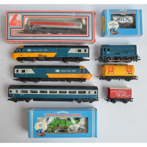 179 - Collection of previously run OO gauge Hornby railway models   to include Thomas The Tank Engine set,... 