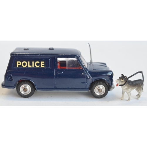 207 - Corgi Toys Gift Set No2, Land Rover with Pony Trailer (Pony missing, no cardboard insert), box and v... 