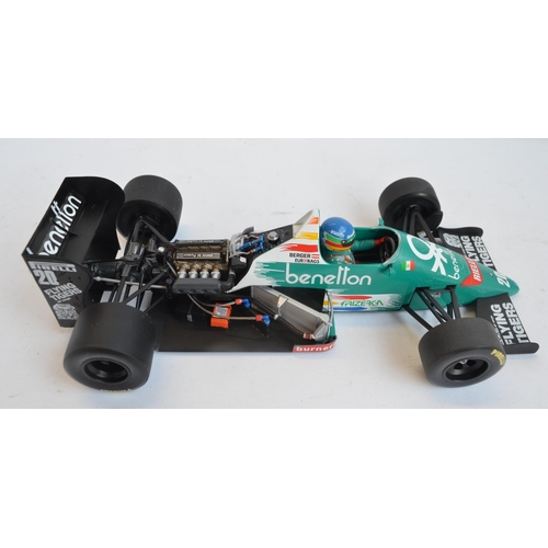 Minichamps 1/18 scale diecast and mixed media highly detailed