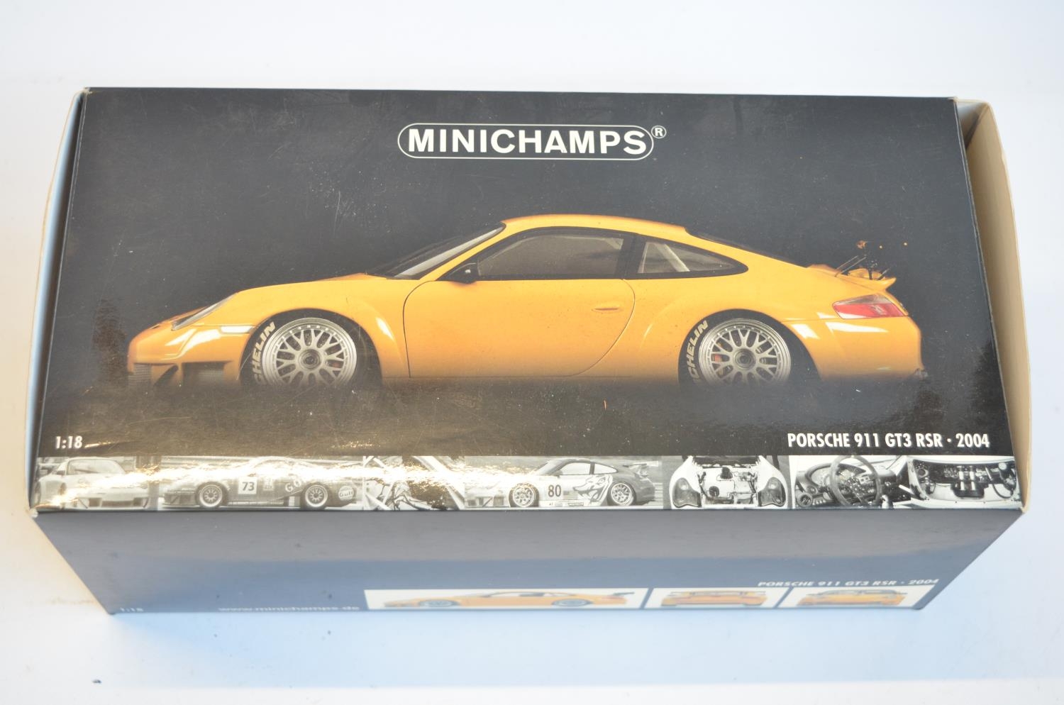 Minichamps 1/18 scale diecast highly detailed Porsche 911
