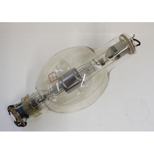 827 - Machlett VT-31 vintage glass radio 'balloon' valve, L36cm