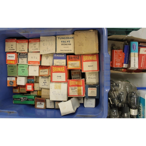 834 - Collection of vintage glass radio valves incl. Brimar, GEC, Tungsram etc., mostly boxed (qty)