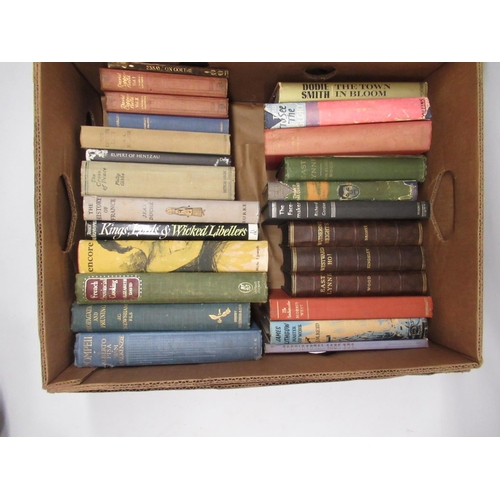 423 - Large collection of assorted fiction, non-fiction, history, etc. inc. P.G.Wodehouse, Elizabeth Goudg... 