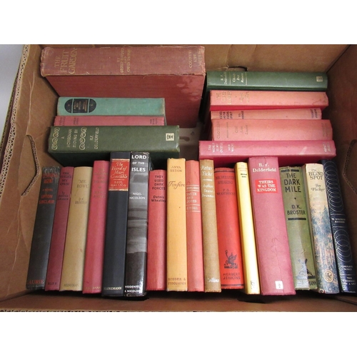 423 - Large collection of assorted fiction, non-fiction, history, etc. inc. P.G.Wodehouse, Elizabeth Goudg... 