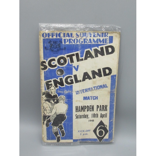 430 - Collection of 1950s, 60s and later football programmes predominantly covering Hull City inc. a Engla... 