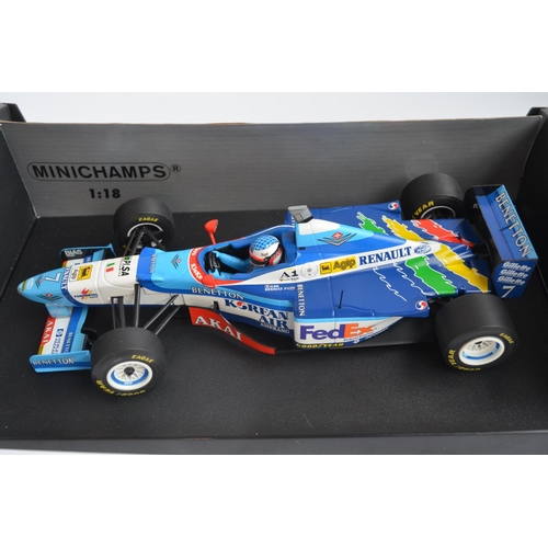 285 - 3x 1/18 scale diecast Renault F1 racing car models to include Minichamps (Paul's Model Art) 180 9700... 