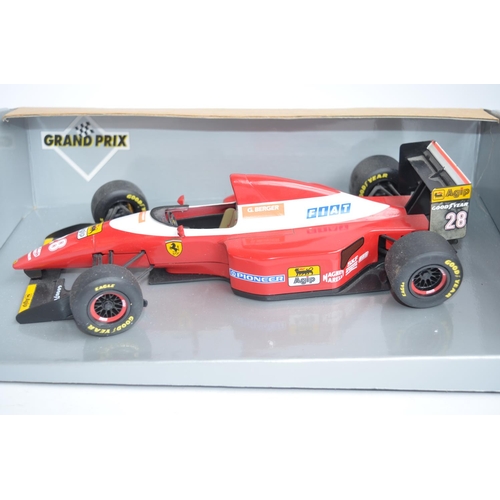 289 - 3x 1/18 diecast Formula 1 Ferrari racing car models to include Paul's Model Art 180 930028 F 93A, Ge... 