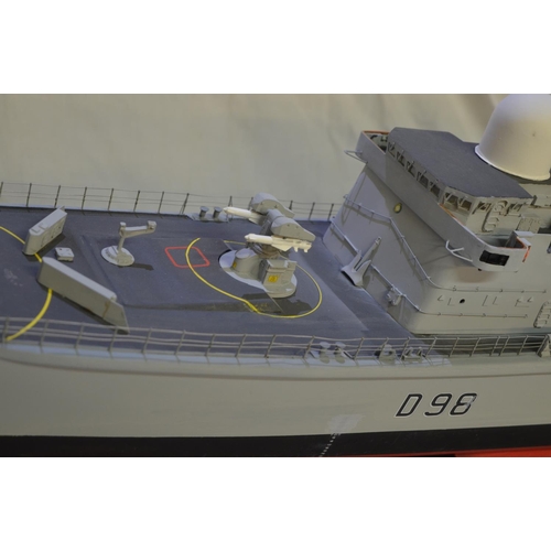 121 - Large well built cased 1/96 scale static model of the Royal Navy Type 42 Destroyer HMS York, mixed m... 