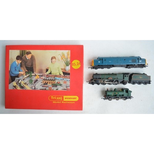 78 - Boxed Hornby Tri-Ang OO gauge electric train set RS24, 0-4-0 tank engine with 3 goods wagons and 3 o... 