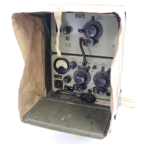 1021 - WWII period British Army manpack Wireless Set no. 18 Mk III transceiver