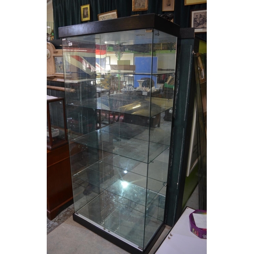 440 - Three large 4 shelf (plus floor level) glass display cabinets, H180xW78.5xD42.5cm